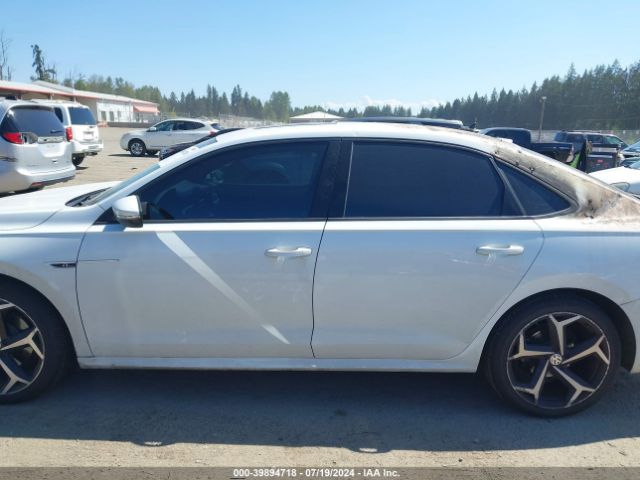 1VWMA7A34MC011374 Volkswagen Passat 2.0t R-line