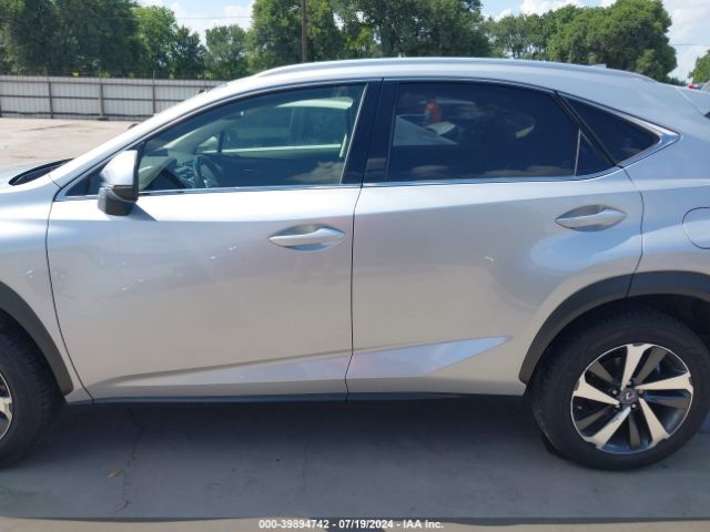JTJYARBZ5J2104292 Lexus NX 300