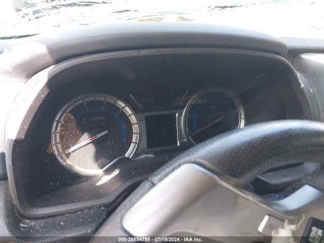 Toyota 4RUNNER SR5 2019 JTEBU5JR7K5677989 Image 7
