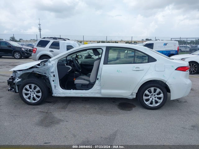 Toyota Corolla Hybrid Le 2024 JTDBCMFE0RJ031850 Image 14