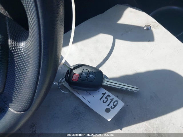 Toyota RAV4 LE 2015 2T3ZFREV8FW189631 Image 11