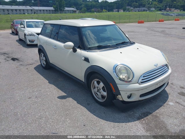 2008 MINI COOPER CLUBMAN WMWML33528TN68422 Photo 0