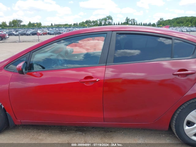 KIA FORTE LX 2016 KNAFK4A63G5567277 Image 14