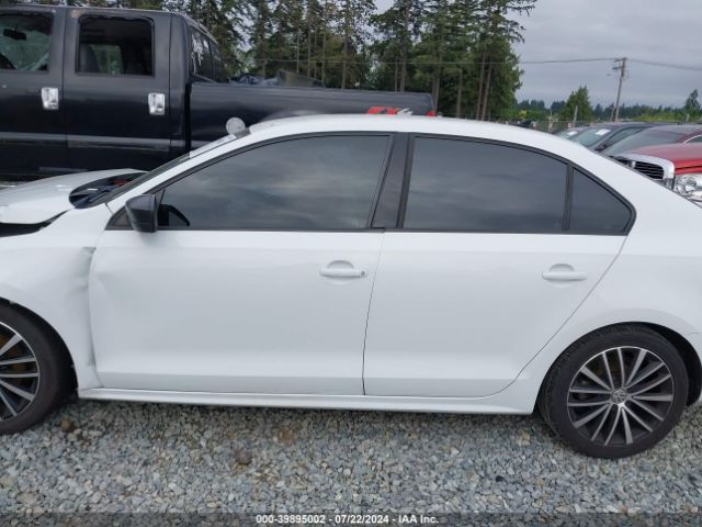 3VWD17AJ9GM341657 Volkswagen Jetta 1.8t Sport