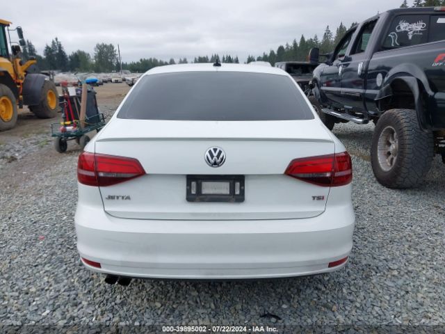 3VWD17AJ9GM341657 Volkswagen Jetta 1.8t Sport