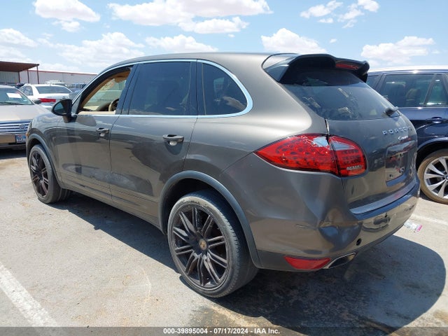 2012 PORSCHE CAYENNE WP1AA2A29CLA02506 Photo 2