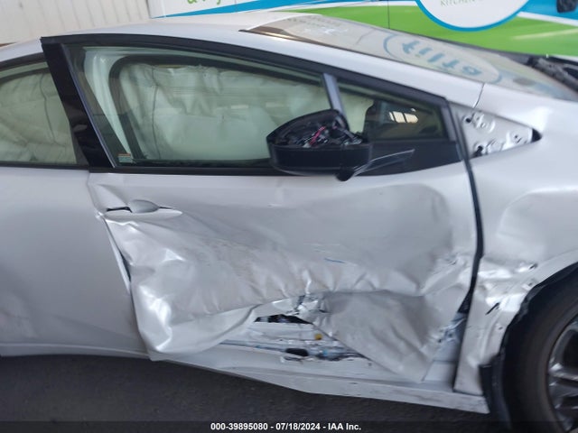 Toyota PRIUS XLE 2024 JTDACAAU8R3018079 Image 13