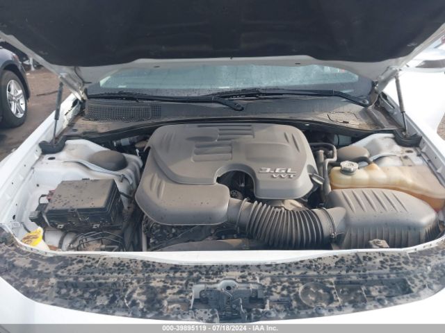 2C3CCAAG1GH252372 Chrysler 300 Limited