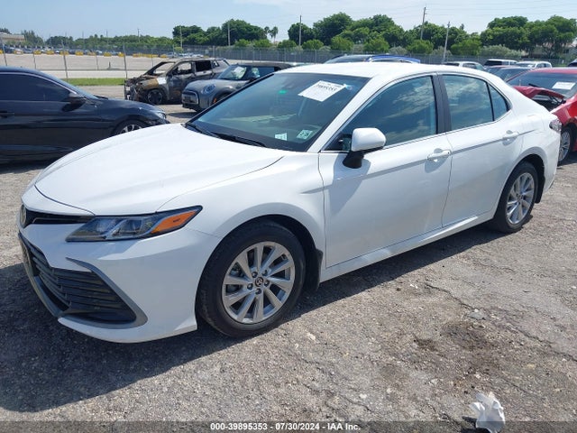 Toyota CAMRY LE 2023 4T1C11BK0PU083409 Image 2