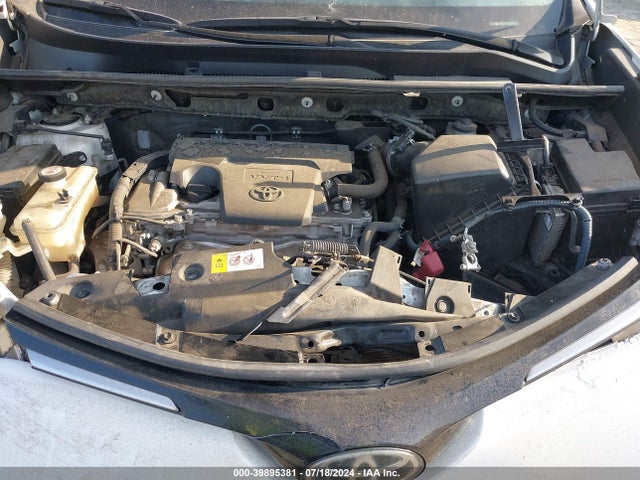 Toyota Rav4 Xle 2017 JTMWFREV1HJ111874 Image 10