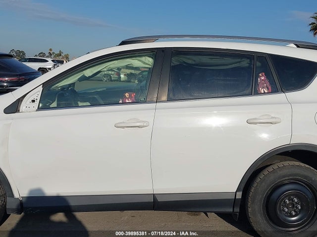 Toyota Rav4 Xle 2017 JTMWFREV1HJ111874 Image 14