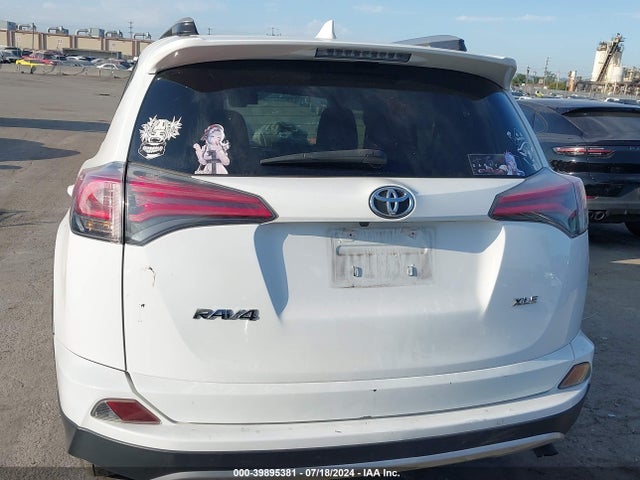 Toyota Rav4 Xle 2017 JTMWFREV1HJ111874 Image 16