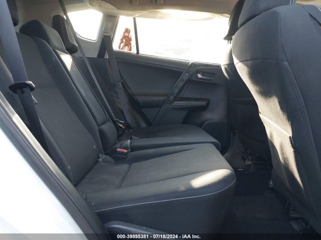 Toyota Rav4 Xle 2017 JTMWFREV1HJ111874 Image 8