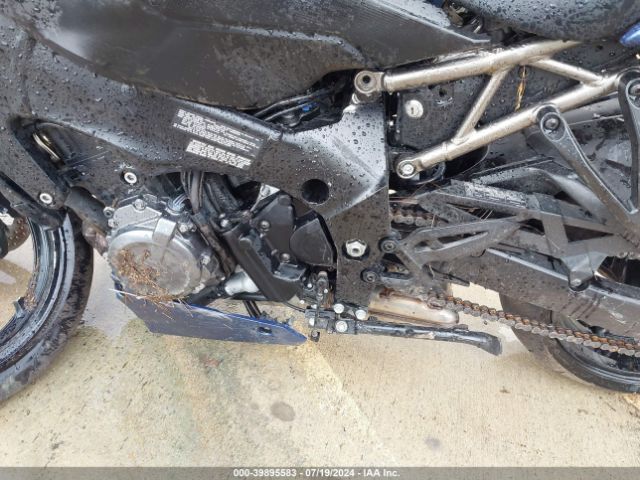 2022 SUZUKI GSX1000 JS1EK12B9N7100627 Photo 8