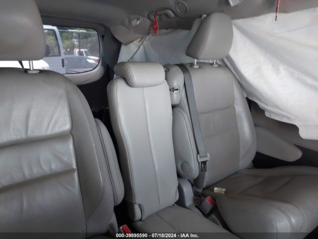 5TDYK3DC0GS705925 Toyota Sienna Xle 8 Passenger