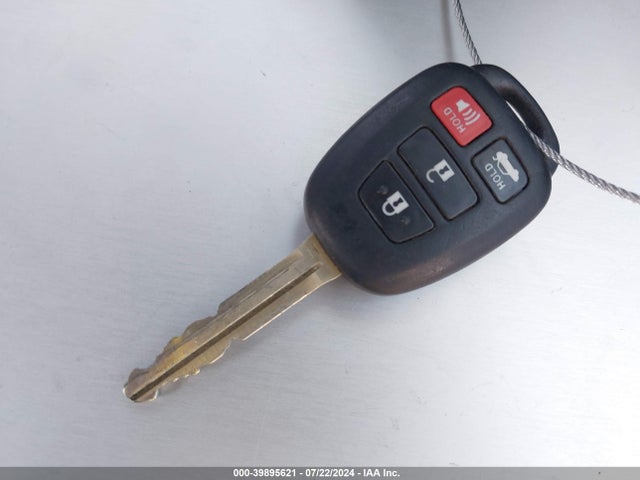 Toyota COROLLA LE 2016 2T1BURHE1GC689077 Image 11