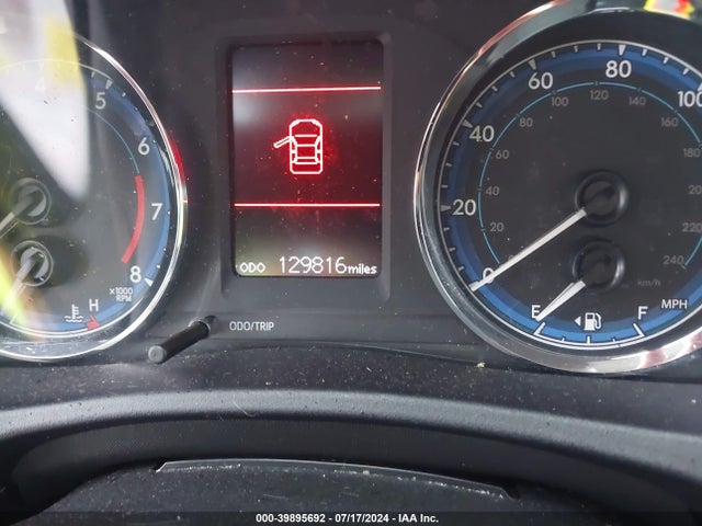 Toyota COROLLA LE 2018 2T1BURHE8JC118807 Image 7