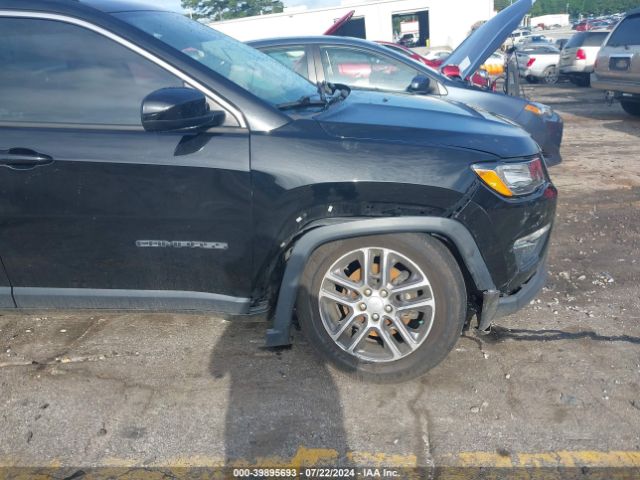3C4NJCBB6KT616472 Jeep Compass Sun And Wheel Fwd