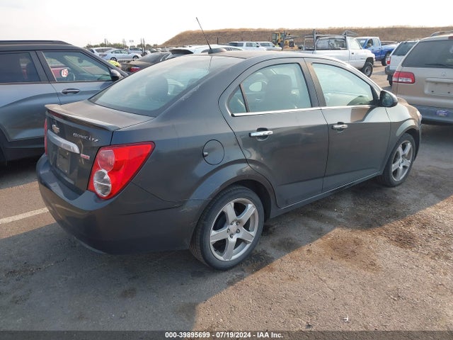 Chevrolet Sonic Ltz Auto 2016 1G1JE5SB3G4136829 Image 4