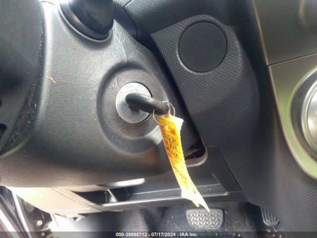 JTKKUPB45E1044706 Scion XD