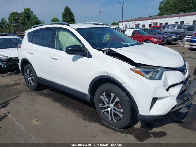 Toyota RAV4 LE 2016 JTMBFREV3GJ074968 головне зображення
