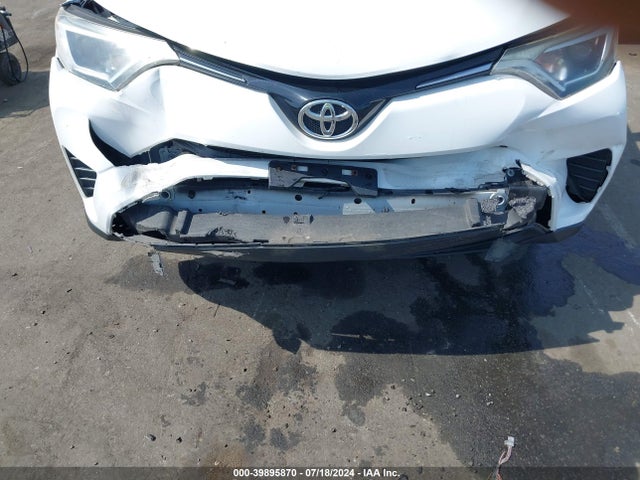 Toyota RAV4 LE 2016 JTMBFREV3GJ074968 Image 6