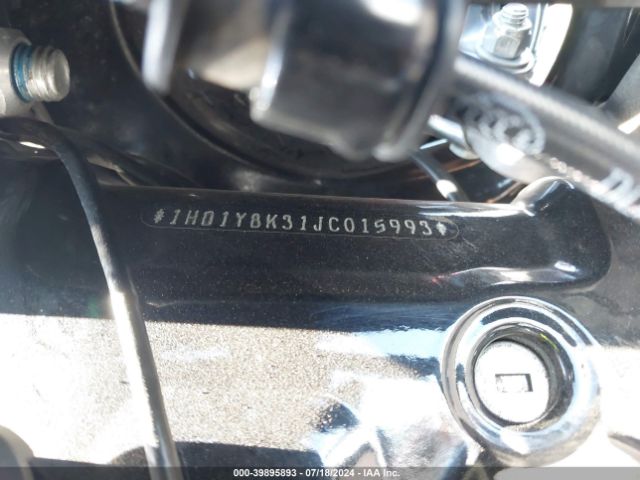 2018 HARLEY-DAVIDSON FLHCS 1HD1YBK31JC015993 Photo 9