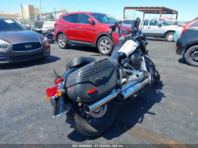 2018 HARLEY-DAVIDSON FLHCS 1HD1YBK31JC015993 Photo 3