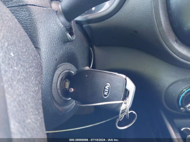 KNDJ23AU7L7710462 KIA SOUL LX