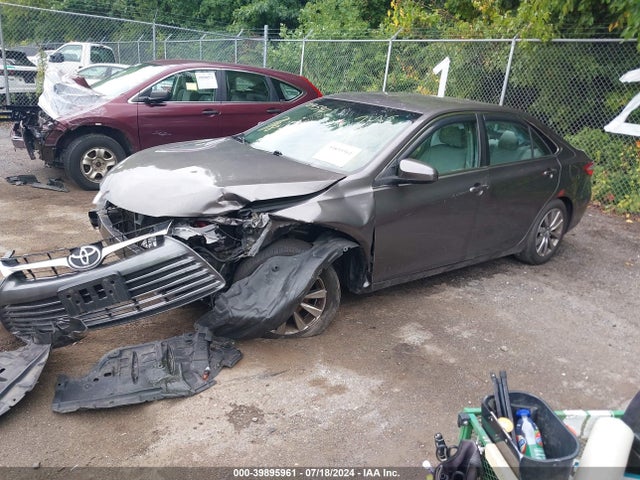 Toyota CAMRY XLE 2016 4T4BF1FK8GR573979 Image 2