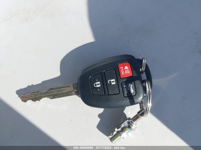 Toyota COROLLA LE 2019 5YFBURHE2KP900943 Image 11