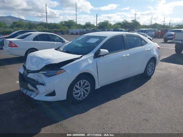 Toyota COROLLA LE 2019 5YFBURHE2KP900943 Image 2