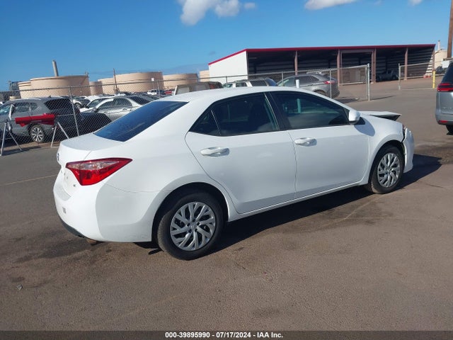 Toyota COROLLA LE 2019 5YFBURHE2KP900943 Image 4