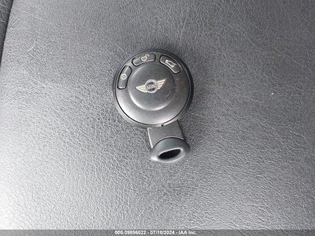 2007 MINI COOPER S WMWMF73597TL92949 Photo 10