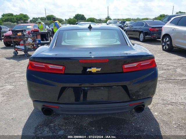 Chevrolet Camaro 1lt 2017 1G1FB1RXXH0131192 Image 16