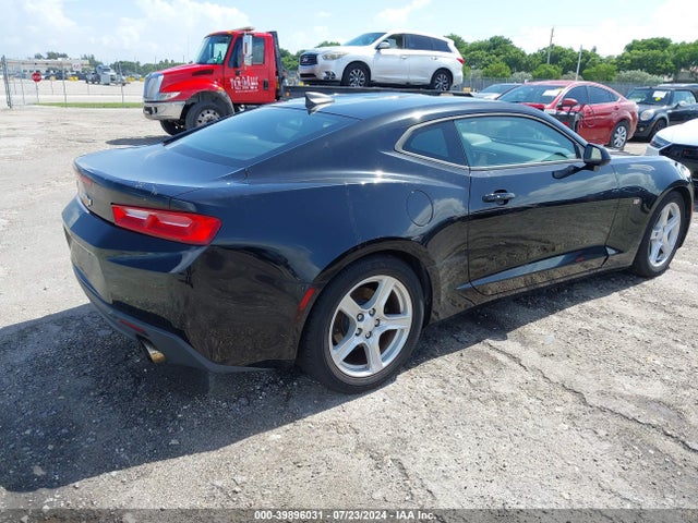 Chevrolet Camaro 1lt 2017 1G1FB1RXXH0131192 Image 4
