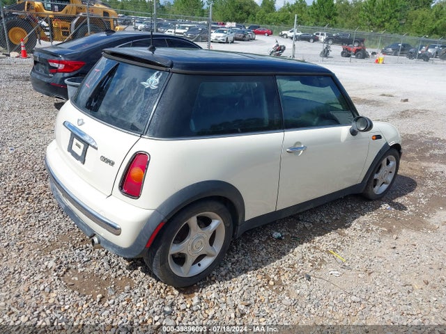 2004 MINI COOPER WMWRC33494TJ61818 Photo 3