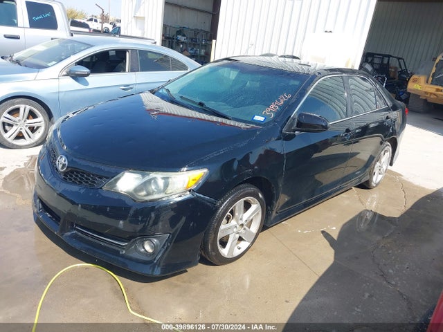 Toyota CAMRY SE 2014 4T1BF1FK7EU741019 Image 2