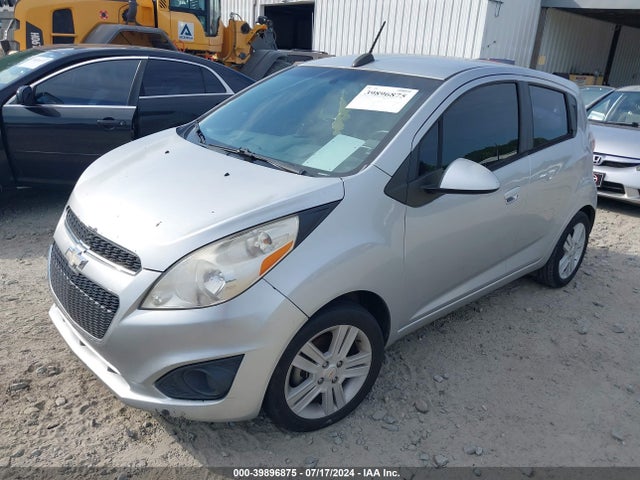 Chevrolet Spark 1lt Cvt 2015 KL8CD6S92FC725891 Image 2