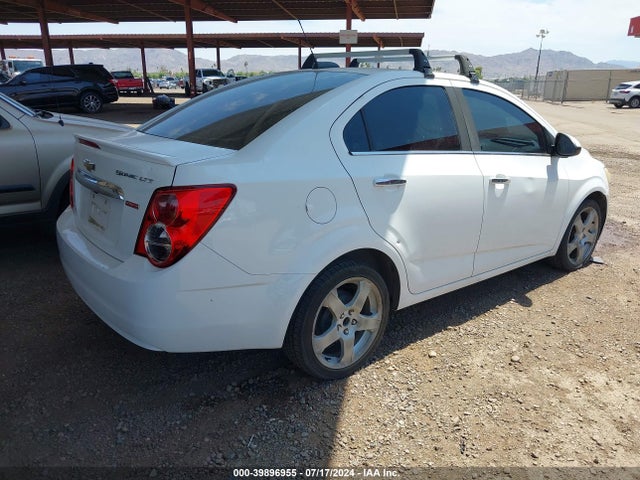 Chevrolet Sonic Ltz Auto 2015 1G1JE5SB2F4118921 Image 4