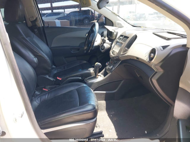 Chevrolet Sonic Ltz Auto 2015 1G1JE5SB2F4118921 Image 5