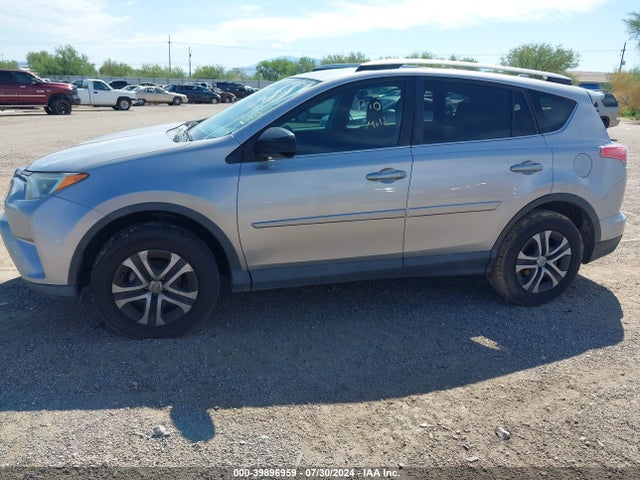 Toyota RAV4 LE 2016 2T3BFREV3GW456399 Image 5