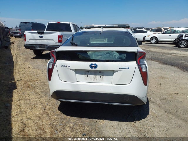 Toyota Prius Two 2017 JTDKBRFU1H3035450 Image 16