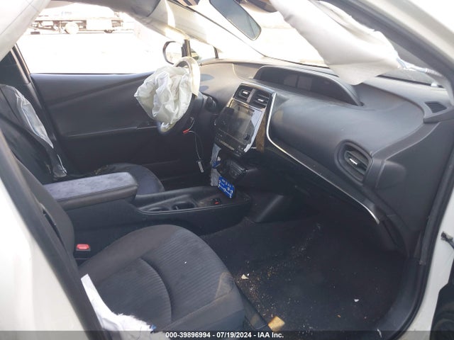 Toyota Prius Two 2017 JTDKBRFU1H3035450 Image 5