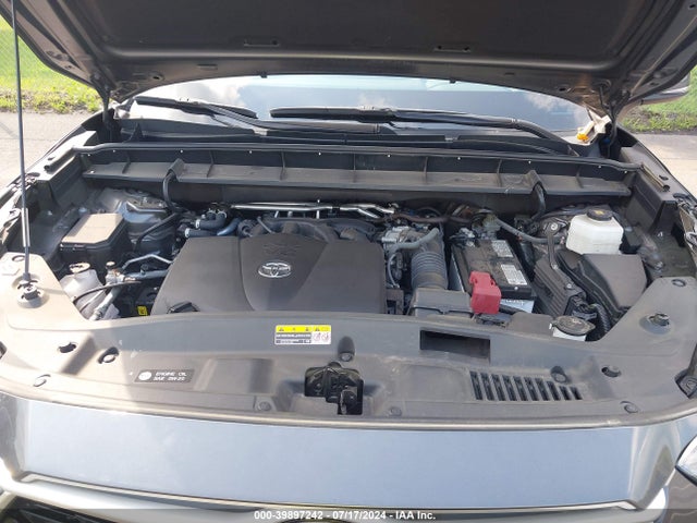 Toyota Highlander Xle 2022 5TDGZRBH5NS559818 Image 10