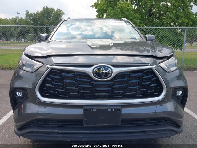 Toyota Highlander Xle 2022 5TDGZRBH5NS559818 Image 12