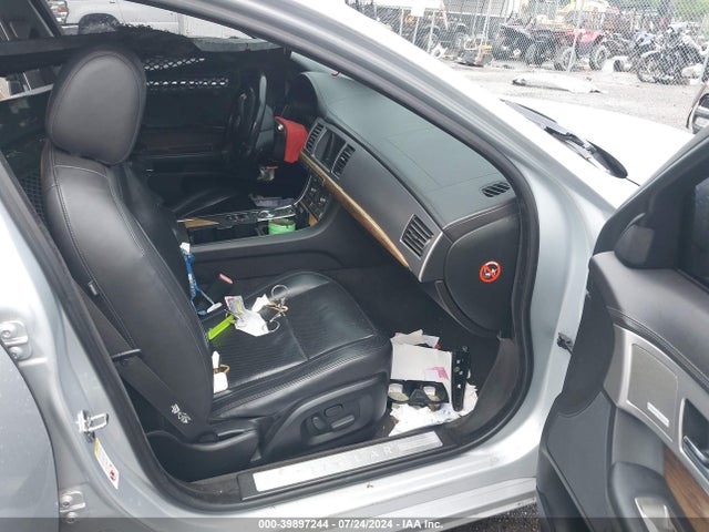 2009 JAGUAR XF SAJWA07C591R27334 Photo 4