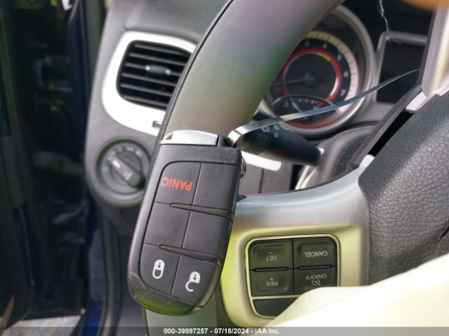 3C4PDCBG9JT274221 Dodge Journey Sxt