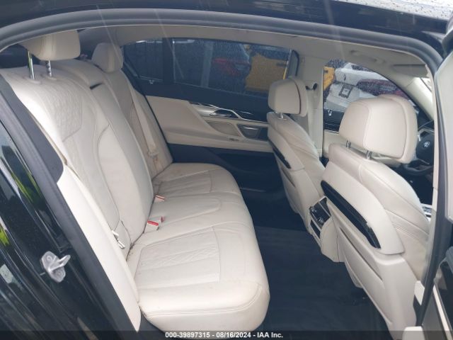 WBA7T2C0XMCG05256 BMW 740I