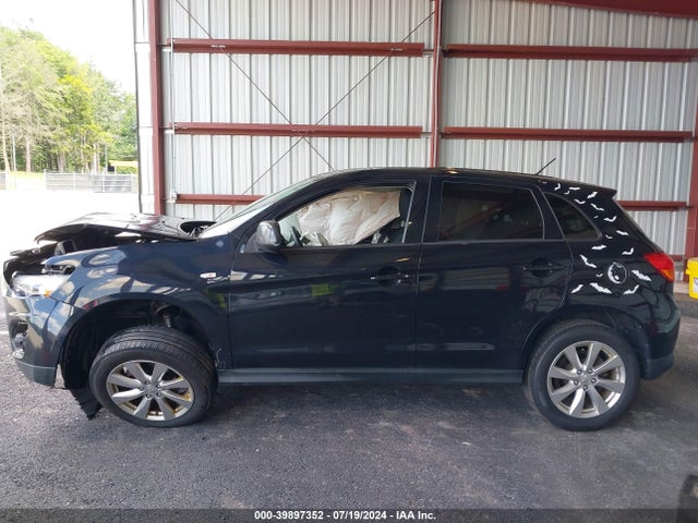 4A4AR3AUXFE041026 Mitsubishi Outlander Sport Es